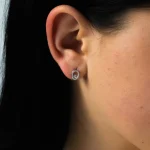 Cercei oval aur alb 14K cu diamant natural